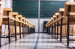  2021年成都铁路专业学校招生请求是什么?
