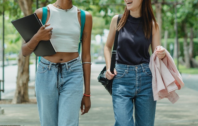 初中毕业女的可以学点什么