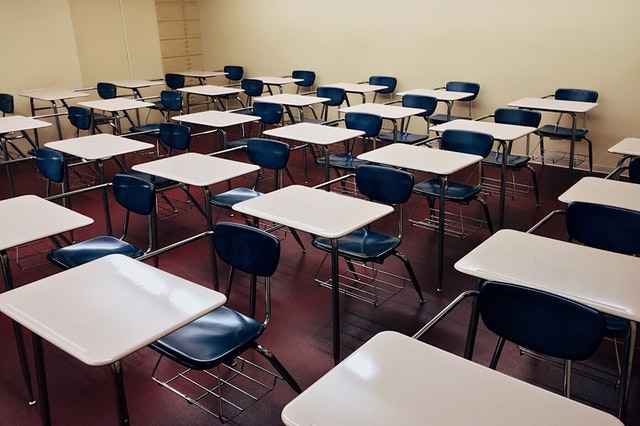 成人大专护理专业学校