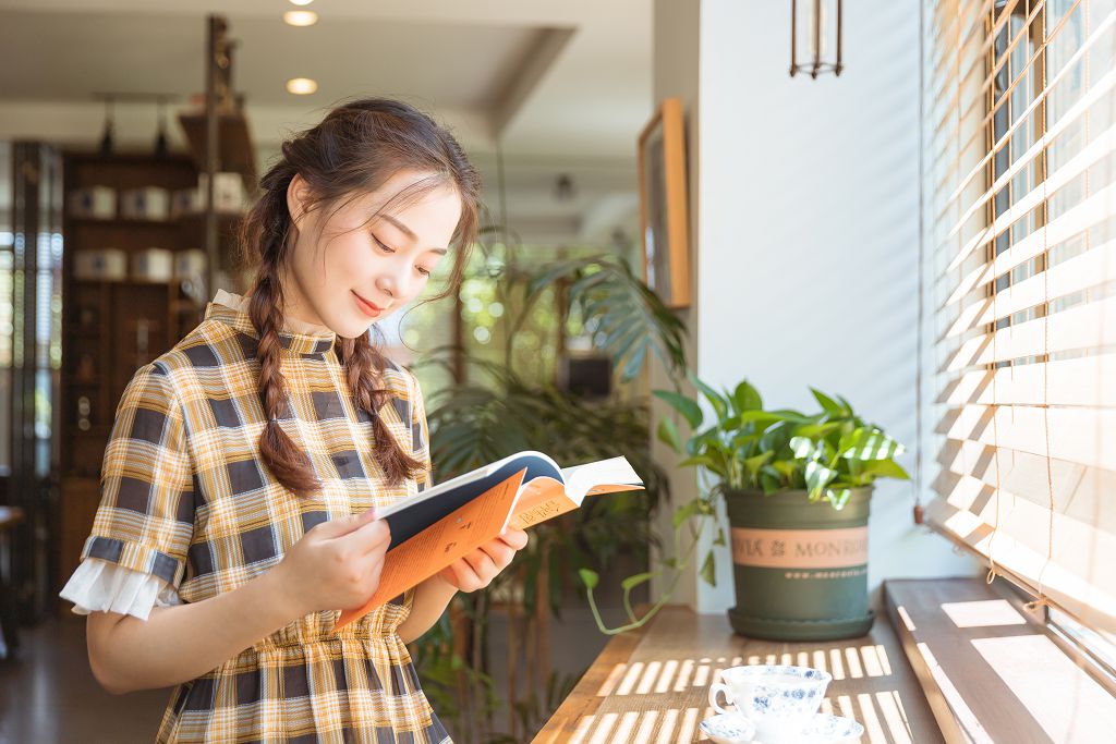 成都艺术职业技术学校学费