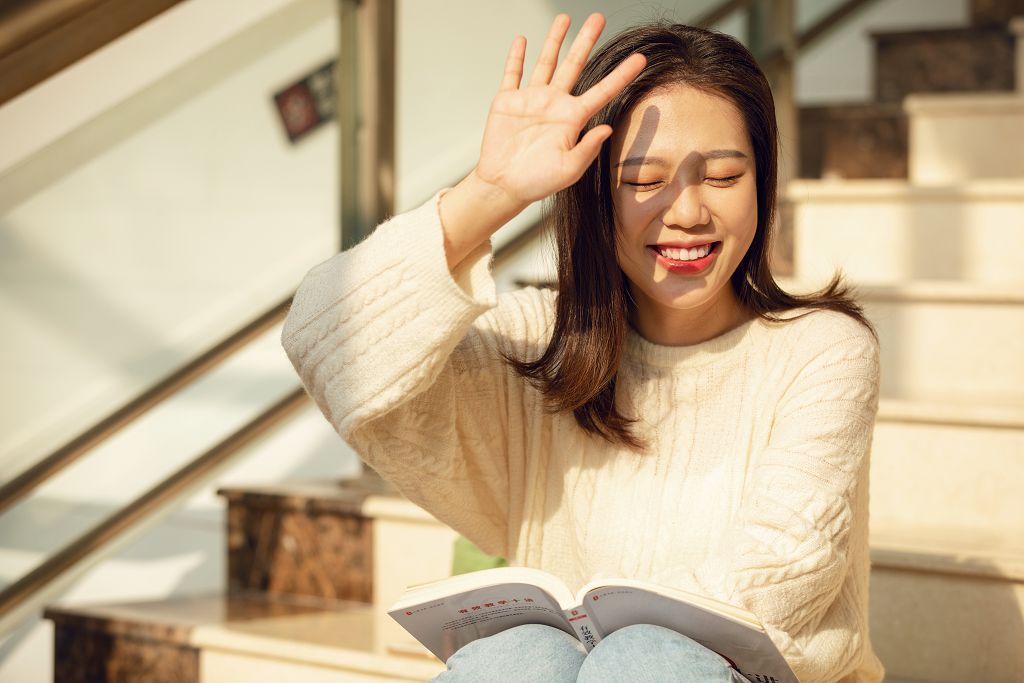 东营职业学院外出女电话